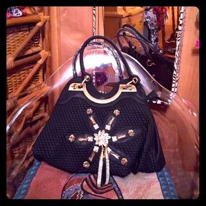 The Black Beauty rhinestone and pearl Satchel!❤️ New!